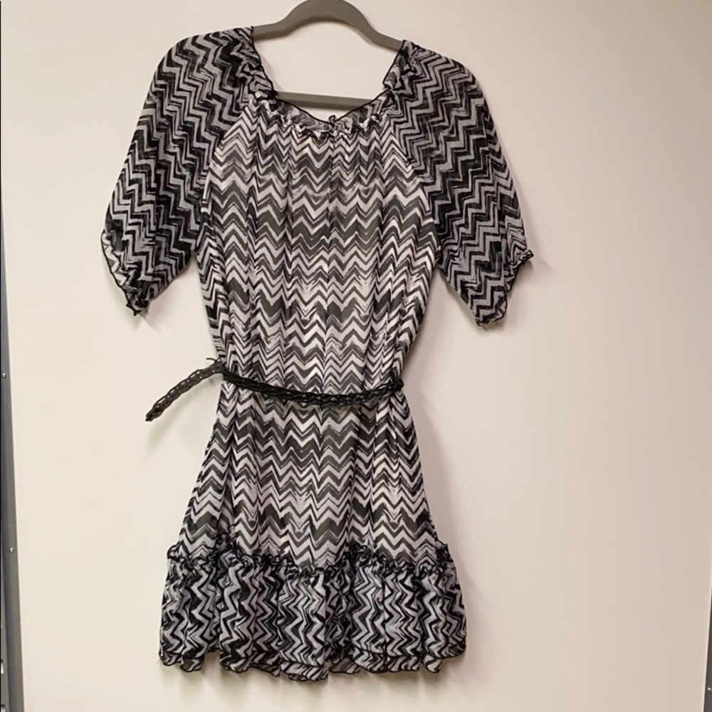 Dress - Picture 3 of 5